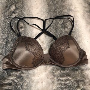 Victoria’s Secret “very sexy” push up bra